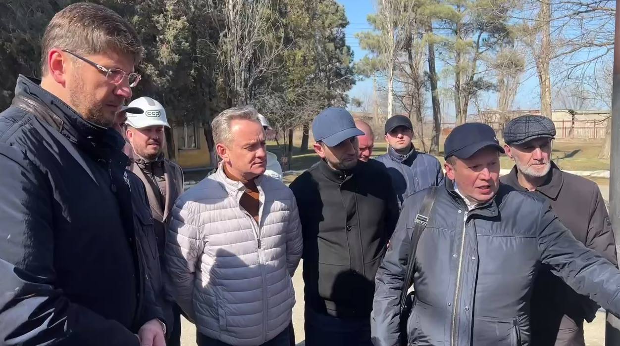 Руководство Минстроя РФ изучает состояние объектов ЖКХ Дагестана