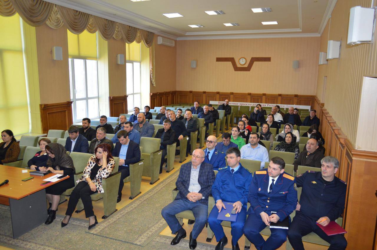Прокурор Дагестана встретился с предпринимателями в Каякентском районе