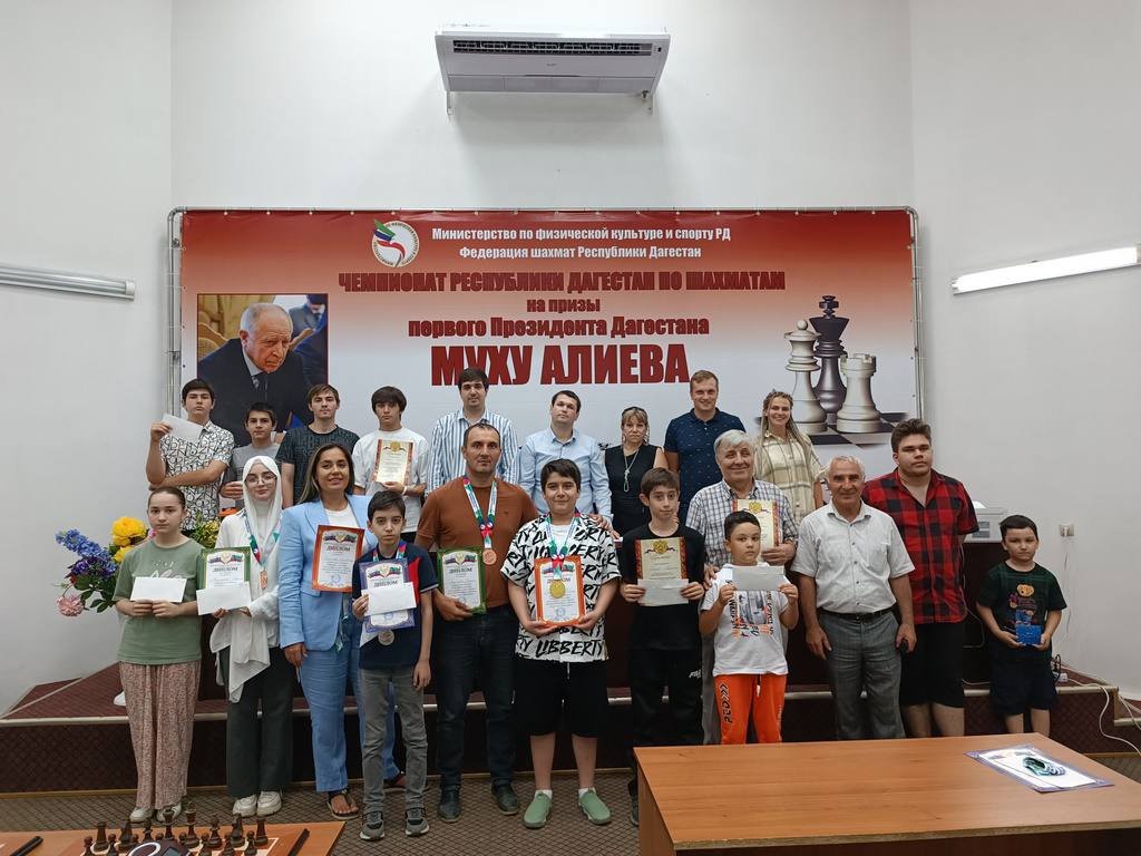 Определены лучшие игроки Чемпионата Дагестана по быстрым шахматам