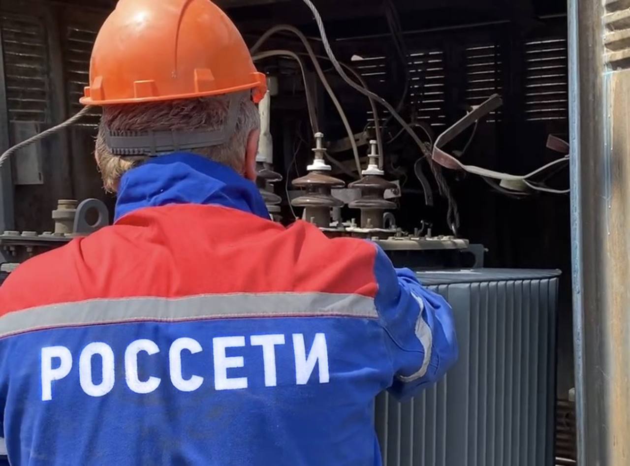 Семеро сотрудников горэлектросетей Махачкалы задержаны по подозрению в хищениях электроэнергии в особо крупных размерах